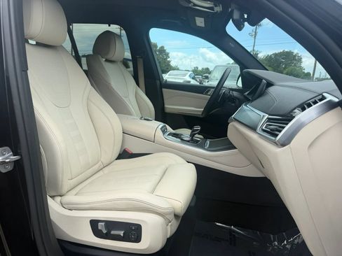 Used 2019 BMW X5 xDrive40i w/ Premium Package 2 AWD/4WD image 57