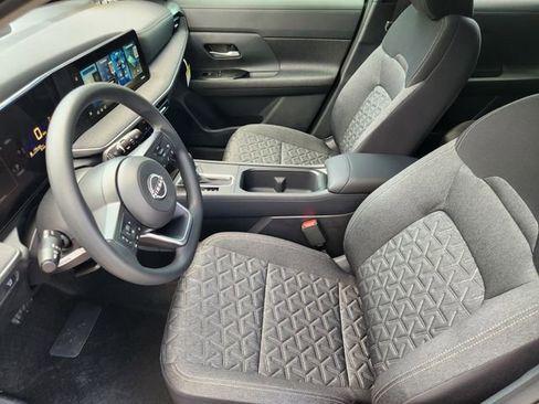 New 2026 Nissan Kicks SV image 9