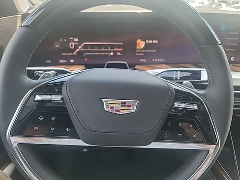 Certified 2026 Cadillac Escalade Platinum Sport w/ LPO, ONYX Package AWD/4WD image 26