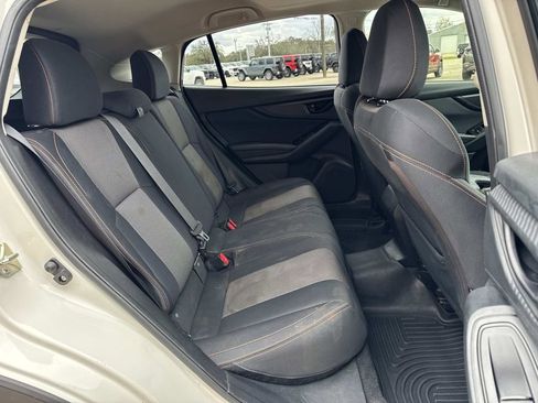 Used 2019 Subaru Crosstrek 2.0i Premium image 19