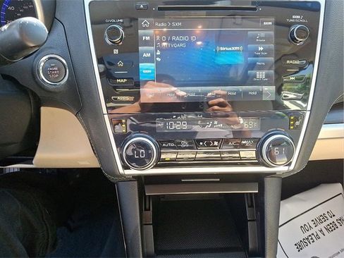 Used 2018 Subaru Legacy 2.5i Limited image 16