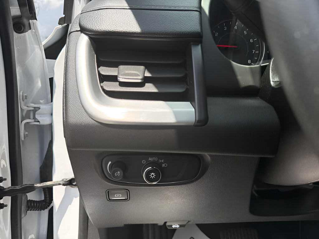 Used 2022 GMC Terrain SLE w/ Driver Convenience Package FWD image 36