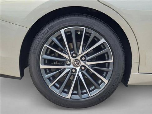 Used 2022 Lexus ES 350 w/ Premium Package FWD image 13