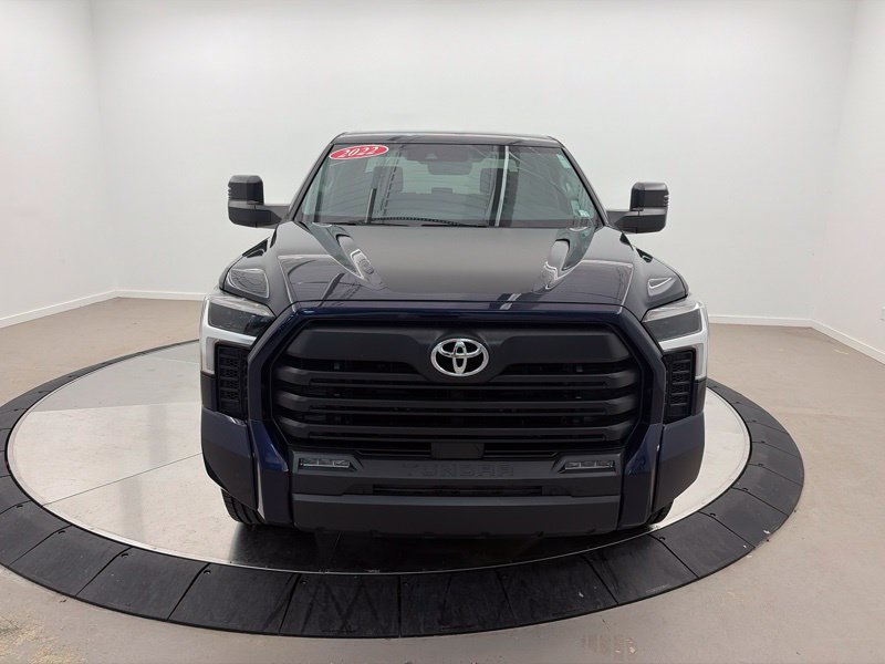 Used 2022 Toyota Tundra SR5 w/ SR5 Convenience Package AWD/4WD image 8