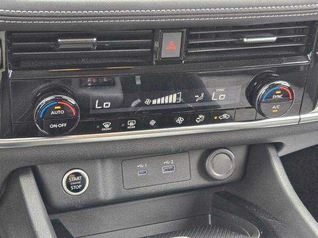 Used 2021 Nissan Rogue SV AWD/4WD image 29