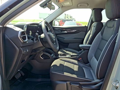 New 2026 Chevrolet TrailBlazer LT w/ Driver Confidence Package AWD/4WD image 14