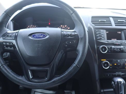 Used 2019 Ford Explorer XLT w/ Class II Trailer Tow Package image 25