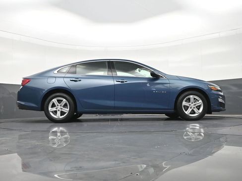 Used 2024 Chevrolet Malibu LS FWD image 28