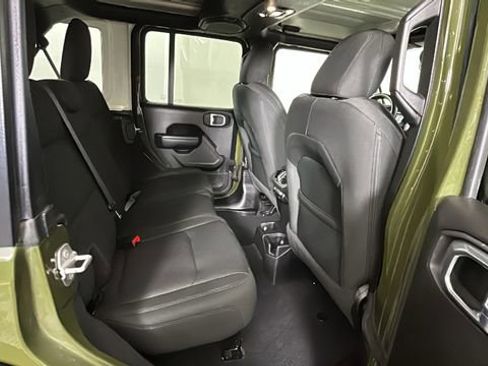 Used 2021 Jeep Wrangler Unlimited Sport AWD/4WD image 28