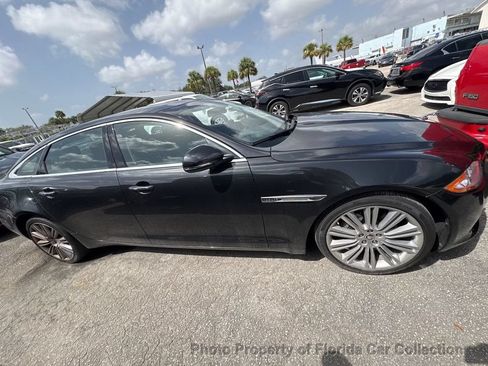 Used 2011 Jaguar XJ L RWD image 6