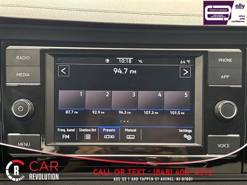 Used 2024 Volkswagen Jetta SE FWD image 16