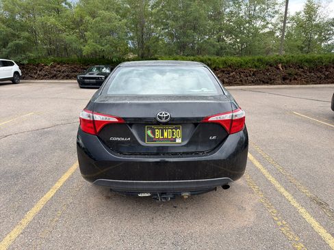 Used 2016 Toyota Corolla LE FWD image 4