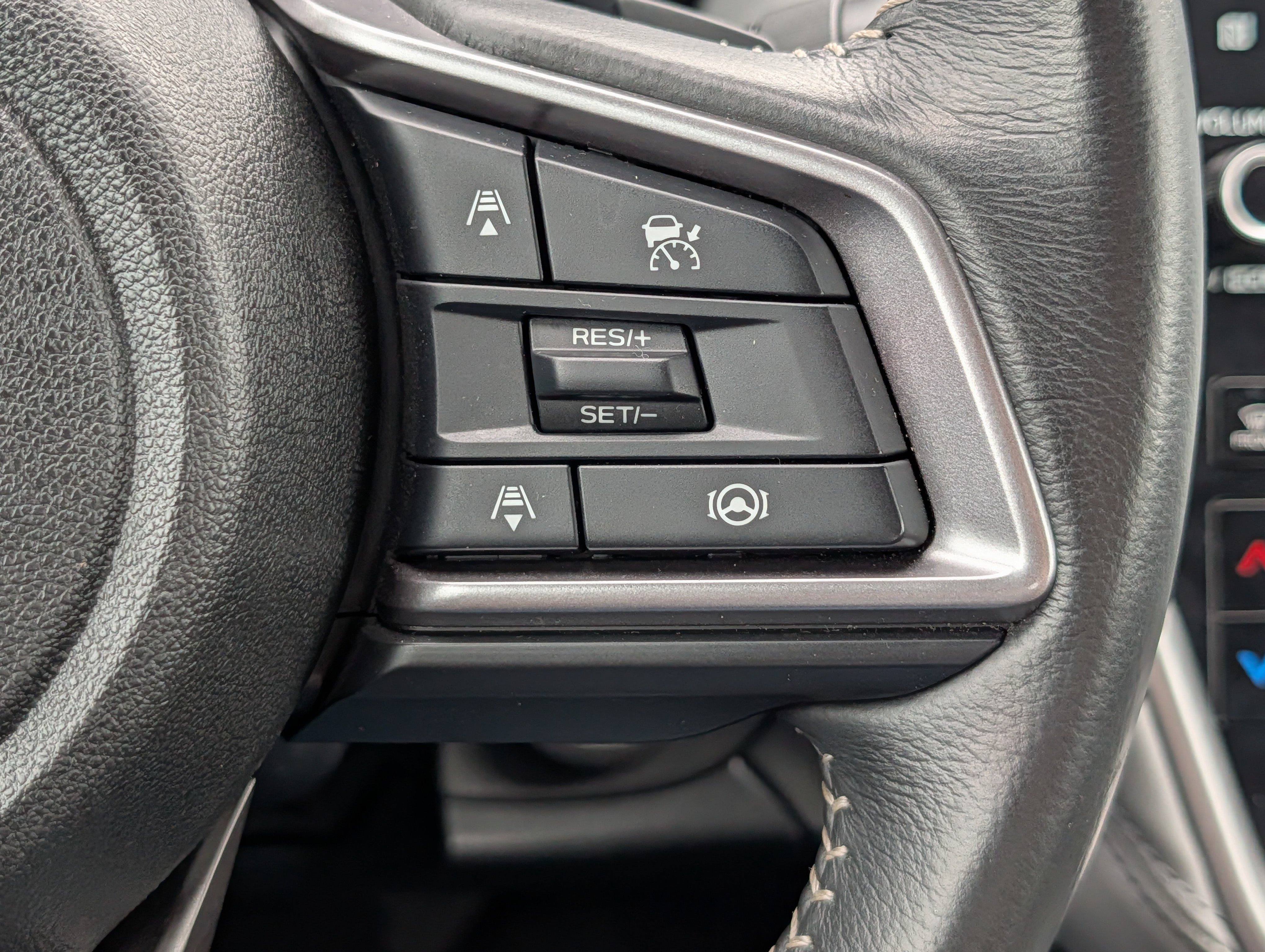 Used 2025 Subaru Legacy Premium AWD/4WD image 30