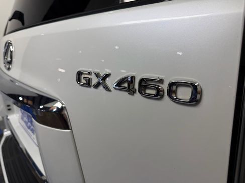 Used 2018 Lexus GX 460 Luxury w/ Preferred Accessory Package AWD/4WD image 38