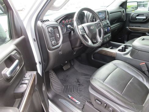 Used 2020 Chevrolet Silverado 1500 LT Trail Boss image 15