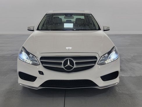 Used 2014 Mercedes-Benz E 350 Sedan image 3