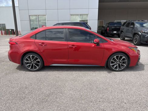 Used 2020 Toyota Corolla SE image 4