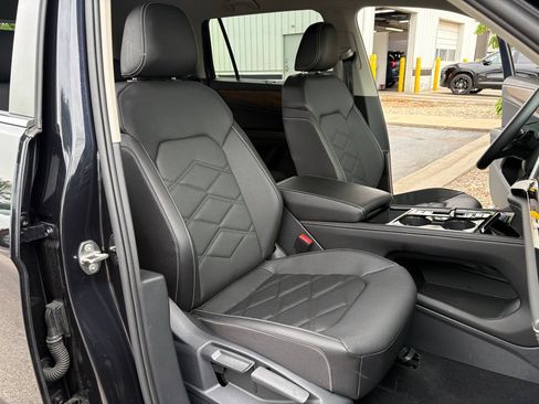 Used 2026 Volkswagen Atlas SE AWD/4WD image 48