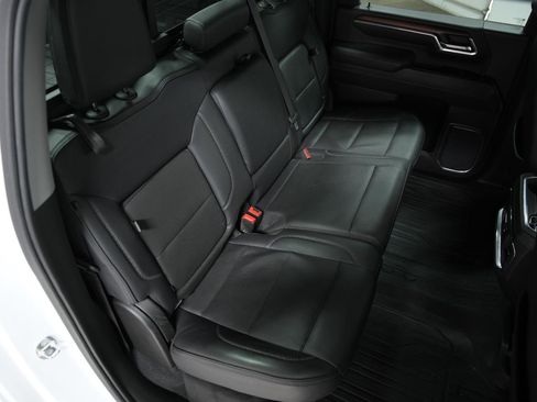 Used 2024 GMC Sierra 2500 Denali w/ Denali Reserve Package image 15