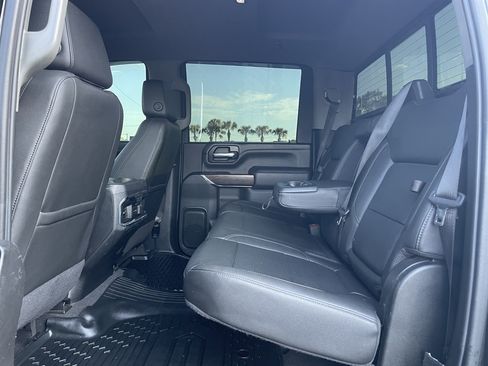 Used 2021 GMC Sierra 2500 SLT AWD/4WD image 17