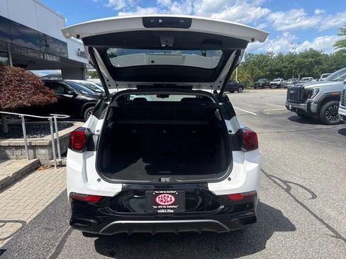 Used 2024 Buick Encore GX Sport Touring w/ Comfort Package AWD/4WD image 22