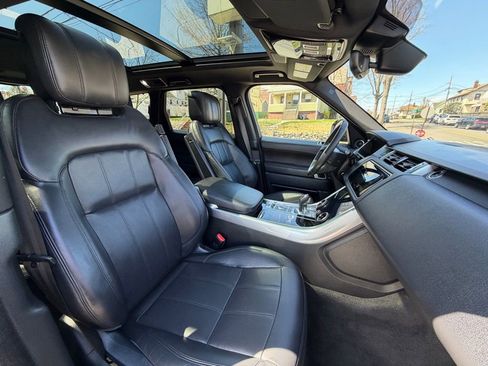 Used 2019 Land Rover Range Rover Sport HSE image 12