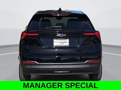 New 2027 Chevrolet Bolt LT w/ Comfort Package FWD image 4