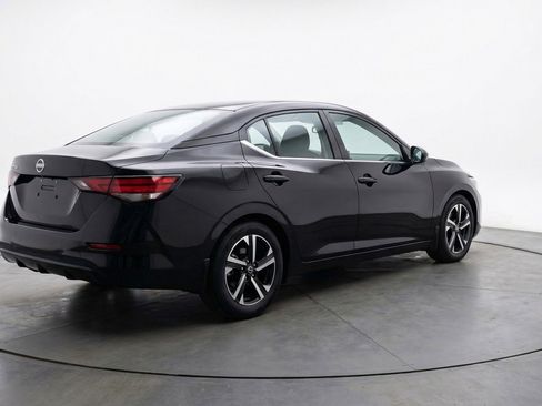Used 2025 Nissan Sentra SV FWD image 9