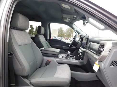 New 2023 Ford F150 Lightning XLT w/ Equipment Group 312A High image 19