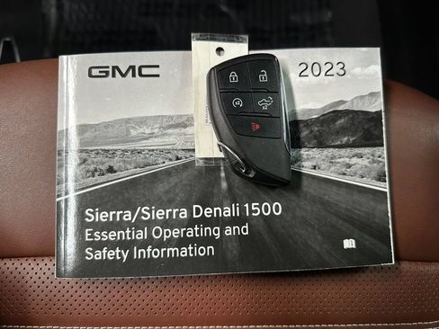 Used 2023 GMC Sierra 1500 Denali Ultimate AWD/4WD image 38