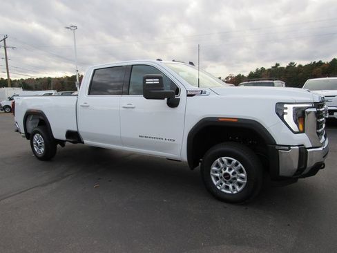 Used 2024 GMC Sierra 2500 SLE w/ SLE Convenience Package image 5