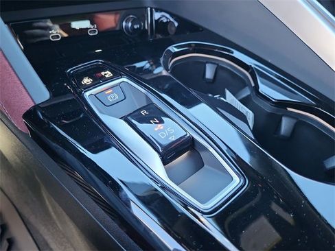 New 2025 Audi SQ5 Prestige image 24