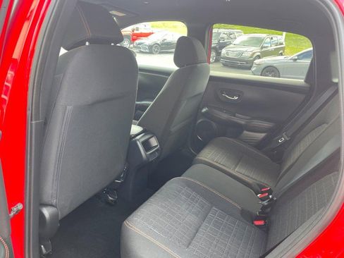 Used 2025 Honda HR-V Sport image 18