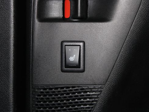 Used 2020 Chrysler Pacifica Limited FWD image 20