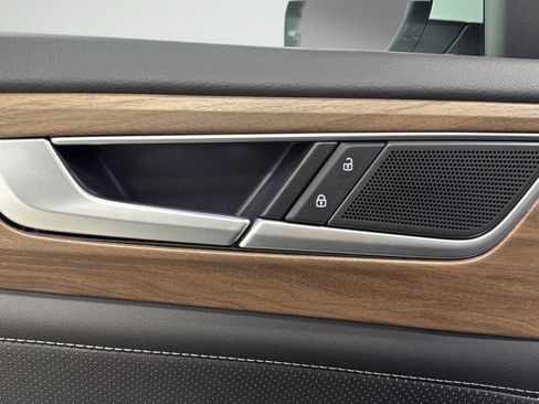 New 2026 Volkswagen Atlas SE AWD/4WD image 16