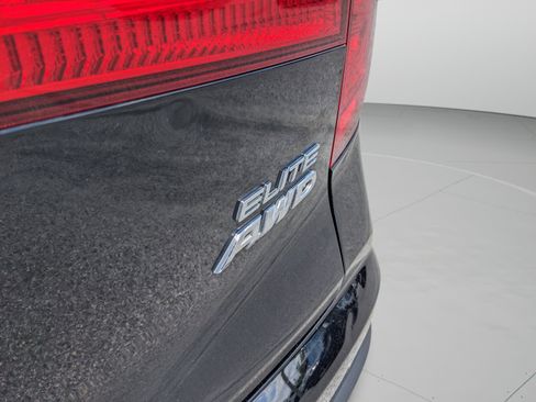 Used 2017 Honda Pilot Elite image 39