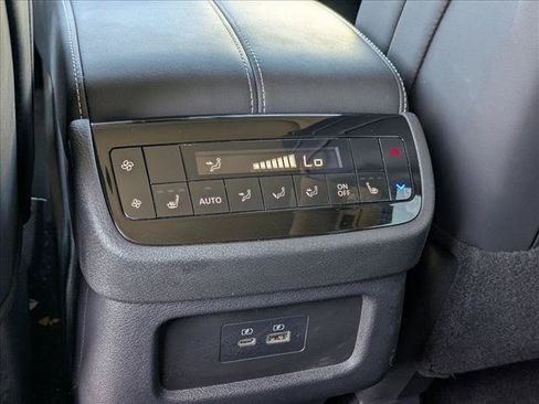 Used 2025 INFINITI QX60 Luxe FWD image 18