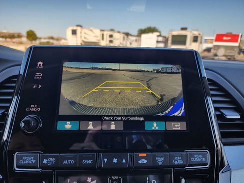 Used 2023 Honda Odyssey Touring image 28