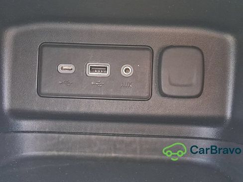 Used 2019 Chevrolet Equinox LT FWD image 25