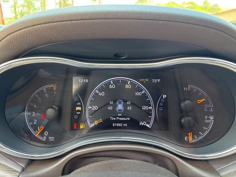 Used 2020 Jeep Grand Cherokee Overland image 13