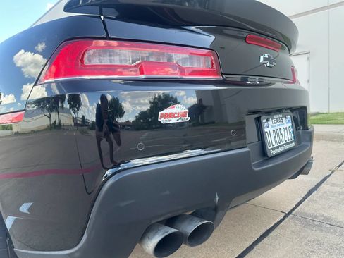 Used 2014 Chevrolet Camaro SS w/ SS Performance Package RWD image 12