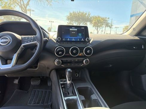 Used 2024 Nissan Sentra SV image 9