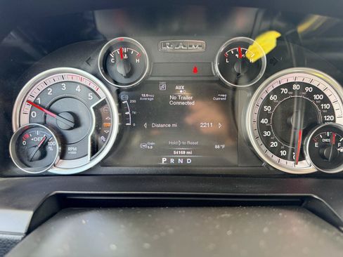 Used 2014 RAM 3500 Laramie RWD image 24