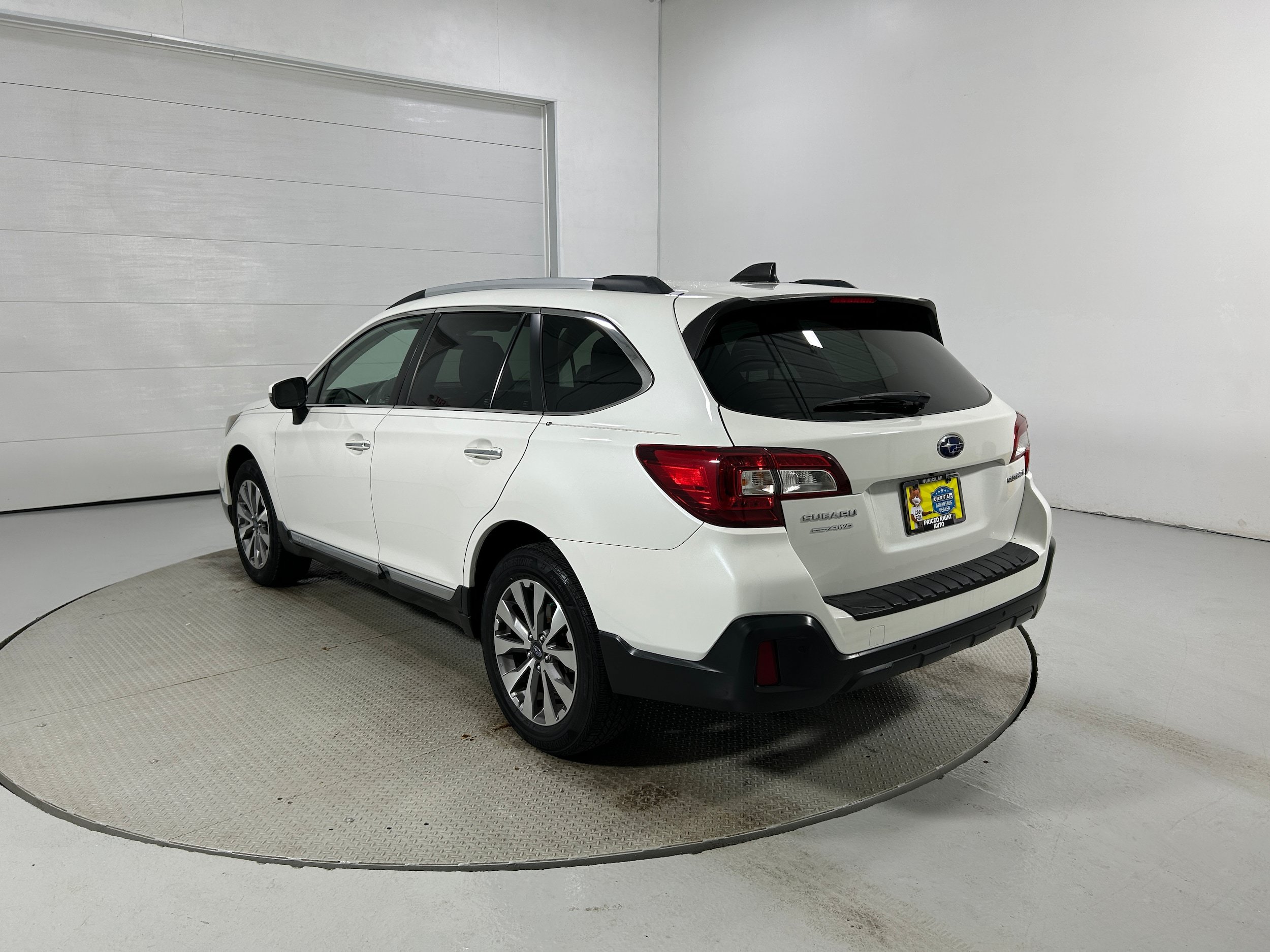 Used 2019 Subaru Outback 2.5i Touring AWD/4WD image 23