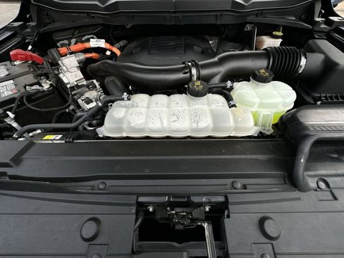 Used 2023 Ford F150 Limited image 41