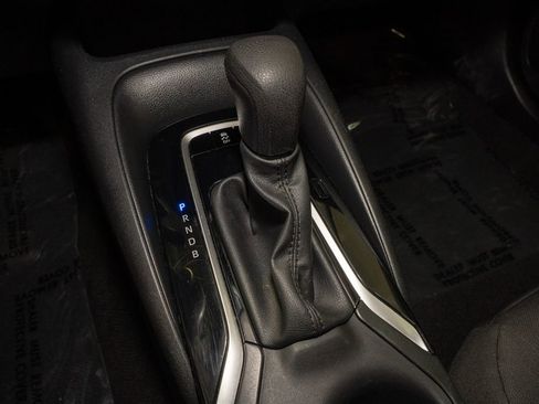 Used 2024 Toyota Corolla LE image 15