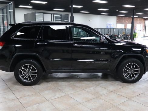 Used 2020 Jeep Grand Cherokee Limited AWD/4WD image 6