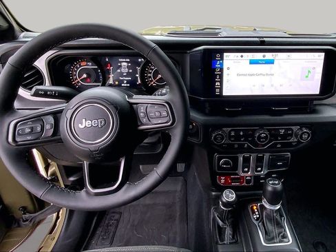 Used 2025 Jeep Wrangler Sport AWD/4WD image 6