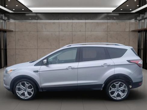 Used 2018 Ford Escape Titanium w/ Ford Safe & Smart Package AWD/4WD image 3