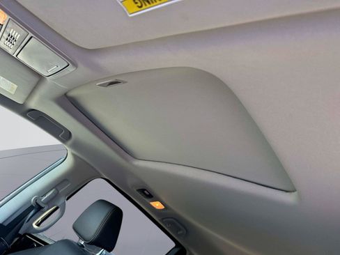 Certified 2025 Honda Odyssey EX-L image 34